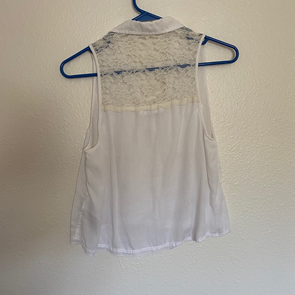 A&F White Lace Top - Picture 2 of 4